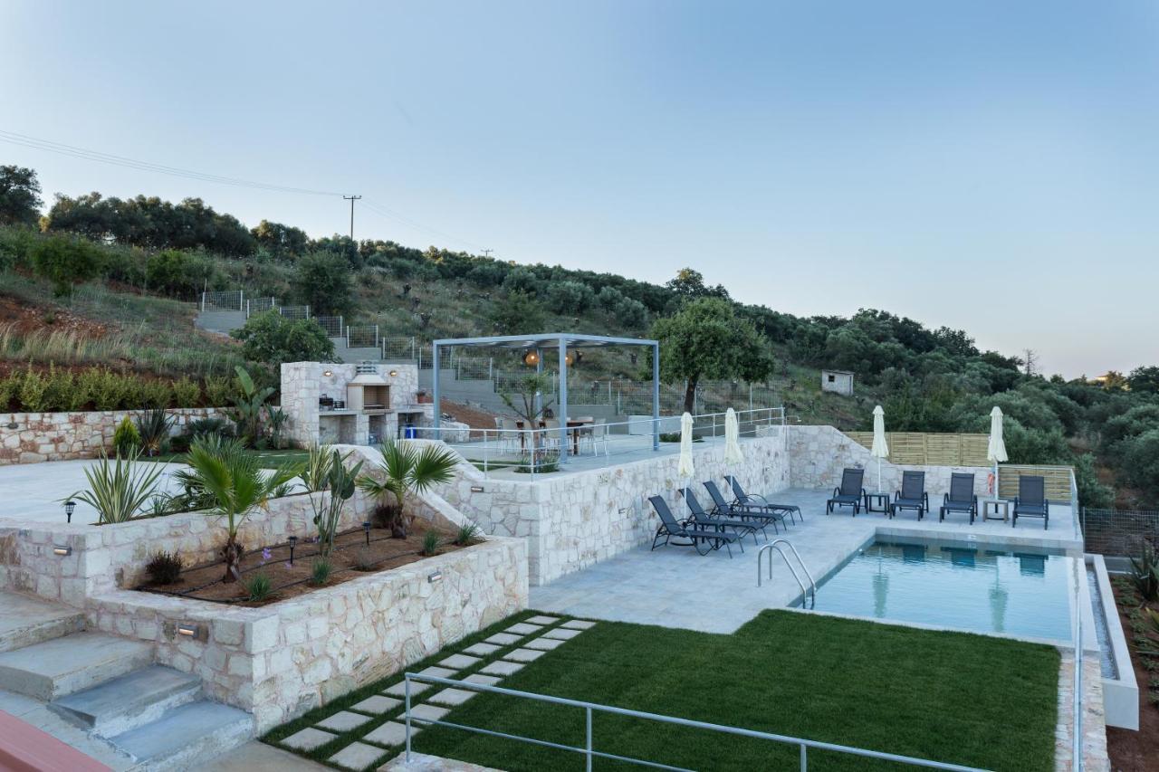 Villa Oasis Galatás Esterno foto